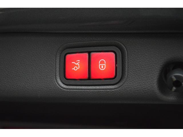 Ｅクラス Ｅ２００　アバンギャルド　スポーツ　黒革シート　パノラマサンルーフ　ブルメスターサウンド　全方位カメラ　ヘッドアップディスプレイ　シートヒーター　パフュームアトマイザー　前後ドラレコ（31枚目）