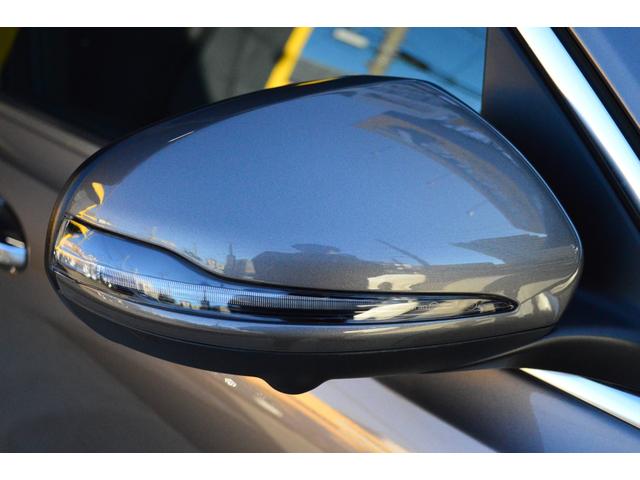 GLB GLB200d 4マチック AMGライン 黒ハーフレザーシート 全方位カメラ レーダーセーフティ アンビエントライト シートヒーター 電動リヤゲート 純正ナビ&TV ETC2.0(12枚目)