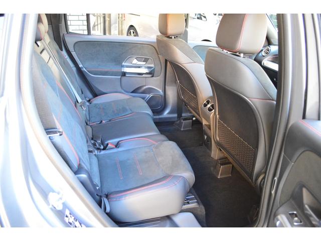 GLB GLB200d 4マチック AMGライン 黒ハーフレザーシート 全方位カメラ レーダーセーフティ アンビエントライト シートヒーター 電動リヤゲート 純正ナビ&TV ETC2.0(16枚目)