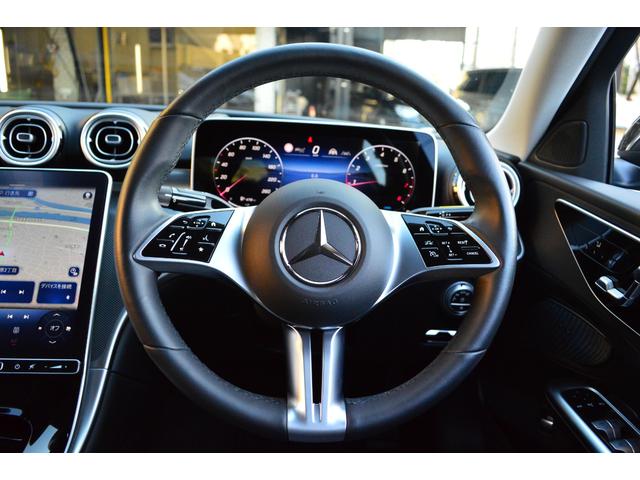 Ｃクラス Ｃ２００アバンギャルド　黒ハーフレザーシート　全方位カメラ　レーダーセーフティ　パワーシート　シートヒーター　ヘッドアップディスプレイ　フットトランクオープナー　電動リヤトランク　前後ドラレコ（18枚目）