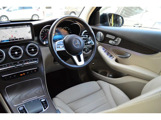 ＧＬＣ ＧＬＣ２２０ｄ　４マチック　ホワイトベージュ革　全方位カメラ　ブルメスター　１２．３インチコックピットディスプレイ　シートベンチレーター　ランニングボード（24枚目）