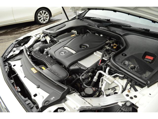 Ｅクラス Ｅ２５０　アバンギャルド　スポーツ　ワンオーナー　パノラマルーフ　ブルメスターサウンド　黒本革シート　全方位カメラ　パフュームアトマイザー　シートヒーター　ダイヤモンドホワイト　レーダーセーフティ　ＬＥＤヘッドライト（35枚目）
