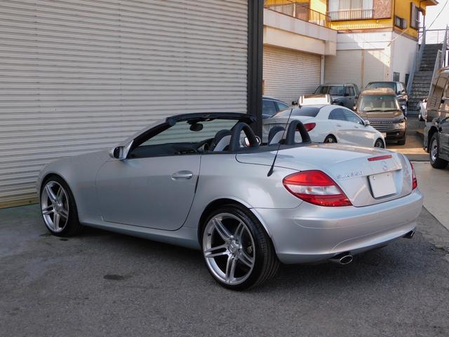 ＳＬＫ ＳＬＫ３５０　走行３．４万ｋｍ　黒革　シートヒーター　ナビ　ＥＴＣ（68枚目）