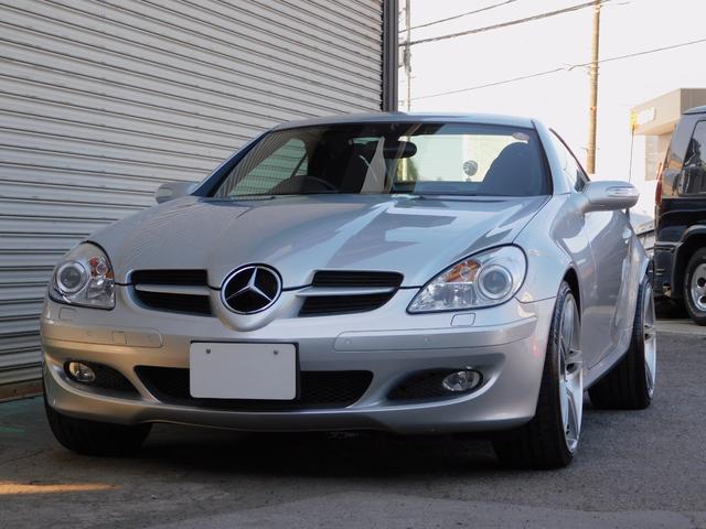 ＳＬＫ３５０　走行３．４万ｋｍ　黒革　シートヒーター　ナビ　ＥＴＣ(80枚目)