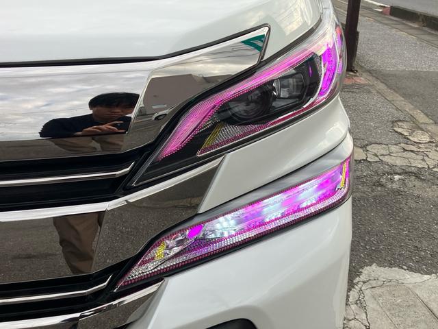 ヴェルファイア ２．５Ｚ　Ｇエディション　Ｋスペックエアロ　車高調　ＷＯＲＫ２０インチアルミ新品　社外マフラー　テール後期仕様　ライト加工（5枚目）