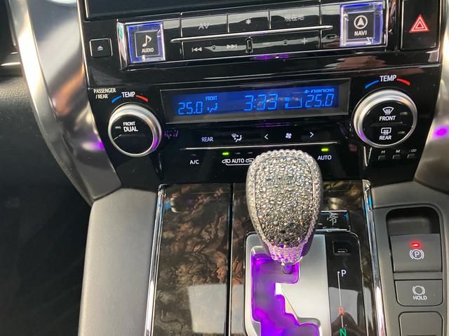 ヴェルファイア ２．５Ｚ　Ｇエディション　Ｋスペックエアロ　車高調　ＷＯＲＫ２０インチアルミ新品　社外マフラー　テール後期仕様　ライト加工（30枚目）