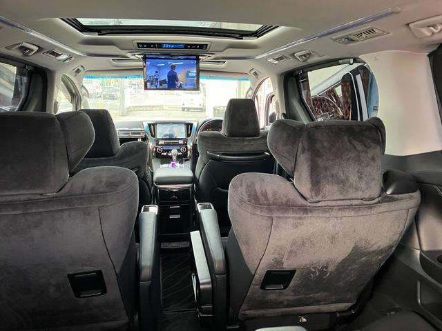 ヴェルファイア ２．５Ｚ　Ｇエディション　Ｋスペックエアロ　車高調　ＷＯＲＫ２０インチアルミ新品　社外マフラー　テール後期仕様　ライト加工（54枚目）