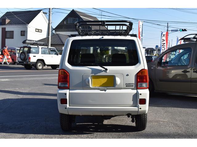 ネイキッド ダイハツ メモリアルエディション ４ｗｄ ワンオーナー 禁煙車 リフトアップ タイミングベルト関係一式新品交換済 ｈｉｄ キーレス ルーフラック 新品タイヤ クラッチワイヤー交換済 リア着脱式リクライニングシート 記録簿 千葉県 メモリアルエディション