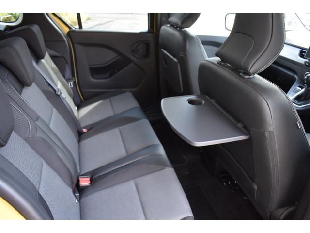カングー クレアティフ　１．５Ｌ　ディーゼルターボ　１オーナー　禁煙車　カングーベッドキット　アイボリーホイール　ＢＫルーフバー　ＬＥＤヘッドランプ　バックカメラ　ＥＴＣ（21枚目）