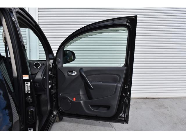 カングー ゼン　シャノワールカスタマイズ　ＳＤナビ　フルセグＴＶ　Ｂカメラ　ドライブレコーダー　ＢＫマルチルーフレール　ＯＺホイール　サイドバイザー　ＦＲＰコラムカバー　ＥＴＣ（27枚目）