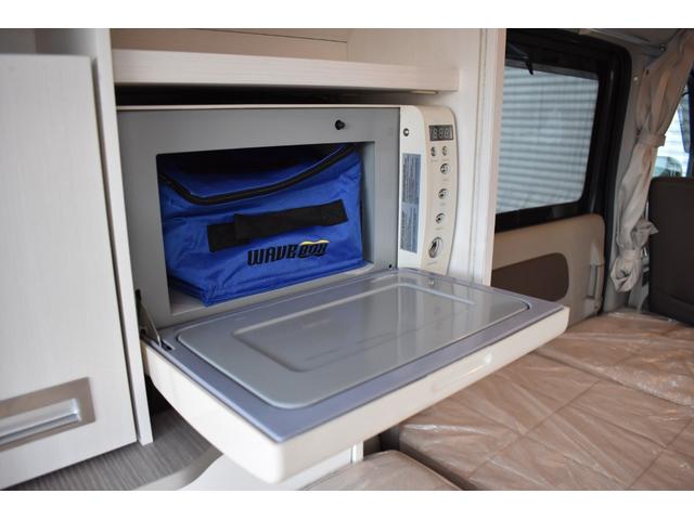 エブリイ ジョインターボ　岡モータース　ミニチュアクルーズＳＶ　１オーナー　禁煙車　ナビＤＴＶ　Ｂカメラ　ソーラーパネル＆走行充電　サブバッテリー　電子レンジ　外部１００Ｖ入出力　ＤＶＤ内蔵後部モニター　遮光カーテン（17枚目）
