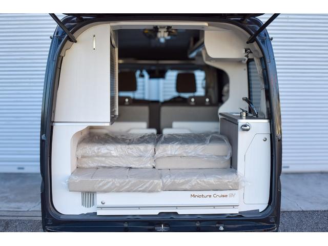 エブリイ ジョインターボ　岡モータース　ミニチュアクルーズＳＶ　１オーナー　禁煙車　ナビＤＴＶ　Ｂカメラ　ソーラーパネル＆走行充電　サブバッテリー　電子レンジ　外部１００Ｖ入出力　ＤＶＤ内蔵後部モニター　遮光カーテン（34枚目）