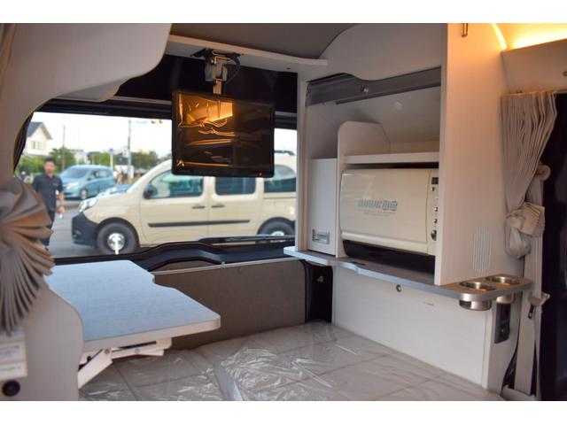 エブリイ ジョインターボ　岡モータース　ミニチュアクルーズＳＶ　１オーナー　禁煙車　ナビＤＴＶ　Ｂカメラ　ソーラーパネル＆走行充電　サブバッテリー　電子レンジ　外部１００Ｖ入出力　ＤＶＤ内蔵後部モニター　遮光カーテン（54枚目）