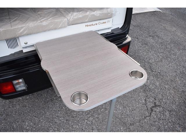 エブリイ ジョインターボ　岡モータース　ミニチュアクルーズＳＶ　１オーナー　禁煙車　ナビＤＴＶ　Ｂカメラ　ソーラーパネル＆走行充電　サブバッテリー　電子レンジ　外部１００Ｖ入出力　ＤＶＤ内蔵後部モニター　遮光カーテン（71枚目）