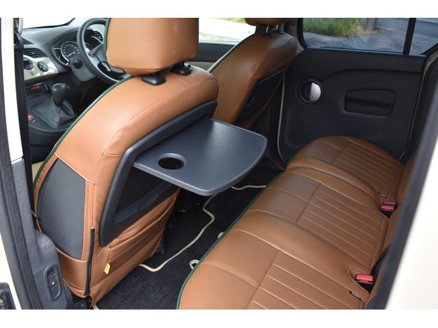 カングー １．６　禁煙車　レクルール・カスタマイズ　タイミングベルト交換済み　ＣＡＢＡＮＡシートカバー　　ルーフキャリア　専用リアラダー　新品ナビ　バックカメラ　新品タイヤ　ブラックスチールホイール（29枚目）