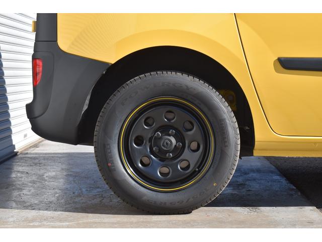 カングー ラ・ポスト　限定車　１オーナー　禁煙車　９インチナビＤＴＶ　Ｂカメラ　ＬＥＤヘッドランプ　ＢＫマルチルーフレール　デイトナＳＳホイール　新品タイヤ　同色コラムカバー　同色ドリンクホルダー　サイドバイザー（17枚目）