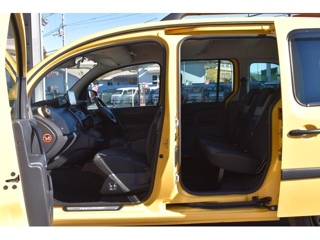 カングー ラ・ポスト　限定車　１オーナー　禁煙車　９インチナビＤＴＶ　Ｂカメラ　ＬＥＤヘッドランプ　ＢＫマルチルーフレール　デイトナＳＳホイール　新品タイヤ　同色コラムカバー　同色ドリンクホルダー　サイドバイザー（32枚目）