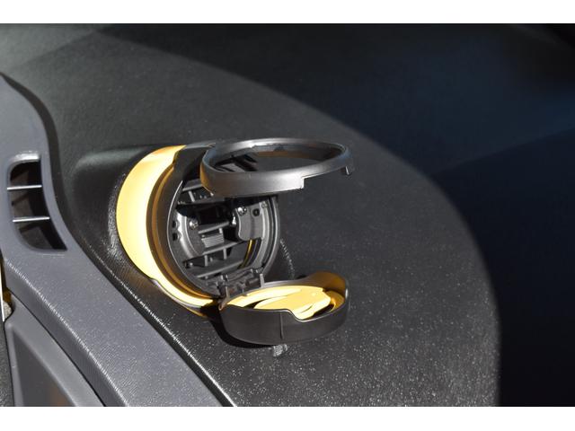 カングー ラ・ポスト　限定車　１オーナー　禁煙車　９インチナビＤＴＶ　Ｂカメラ　ＬＥＤヘッドランプ　ＢＫマルチルーフレール　デイトナＳＳホイール　新品タイヤ　同色コラムカバー　同色ドリンクホルダー　サイドバイザー（34枚目）