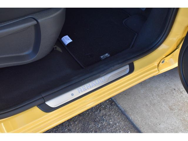 カングー ラ・ポスト　限定車　１オーナー　禁煙車　９インチナビＤＴＶ　Ｂカメラ　ＬＥＤヘッドランプ　ＢＫマルチルーフレール　デイトナＳＳホイール　新品タイヤ　同色コラムカバー　同色ドリンクホルダー　サイドバイザー（37枚目）