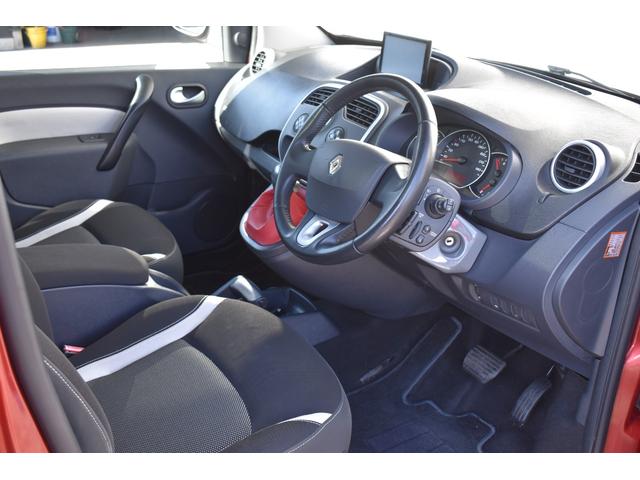 カングー コンフィチュール 限定車 禁煙車 タイミングベルト交換 ガラスルーフ ポータブルナビ バックカメラ ETC マルチルーフレール クラシックアロイホイール 専用コラムカバー サイドバイザー(23枚目)