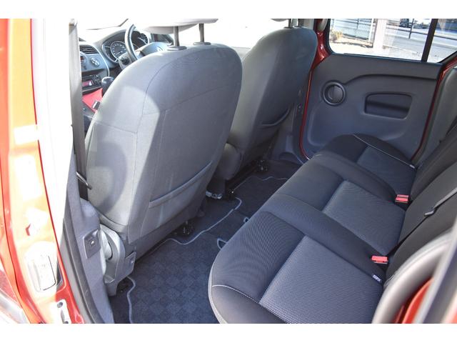 カングー コンフィチュール 限定車 禁煙車 タイミングベルト交換 ガラスルーフ ポータブルナビ バックカメラ ETC マルチルーフレール クラシックアロイホイール 専用コラムカバー サイドバイザー(36枚目)