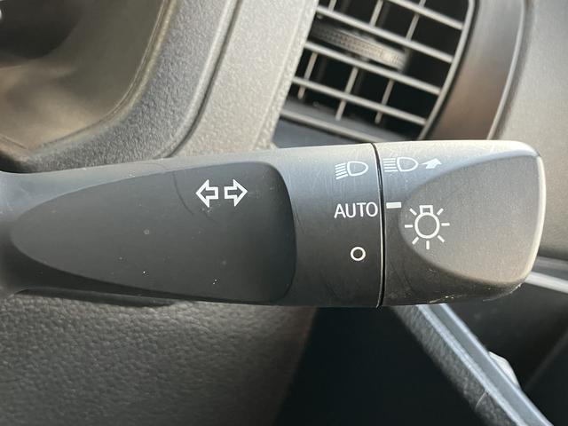 ハイゼットカーゴ ＤＸ　オーディオレス　キーレス　パワーウインド　まごころ保証　距離無制限・１年保証付き　オーディオレス　スマートアシスト　キーレスエントリー　クリアランスソナー　アイドリングストップ　オートライト　マニュアルエアコン　リアベンチシート（15枚目）