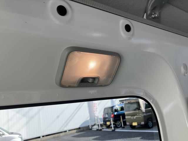 ハイゼットカーゴ ＤＸ　オーディオレス　キーレス　パワーウインド　まごころ保証　距離無制限・１年保証付き　オーディオレス　スマートアシスト　キーレスエントリー　クリアランスソナー　アイドリングストップ　オートライト　マニュアルエアコン　リアベンチシート（27枚目）