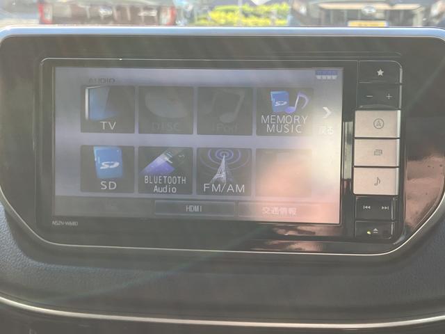 純正７インチメモリーナビです♪ＣＤ／ＤＶＤ再生・Ｂｌｕｅｔｏｏｔｈオーディオ・携帯電話ハンズフリー通話等が可能です。