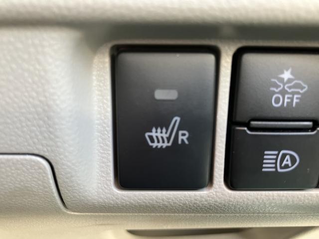 ウインターシーズンには必需品のシートヒーターが付いています。エンジン始動直後に座面と背もたれが温かくなり、快適ドライブが楽しめますよ。