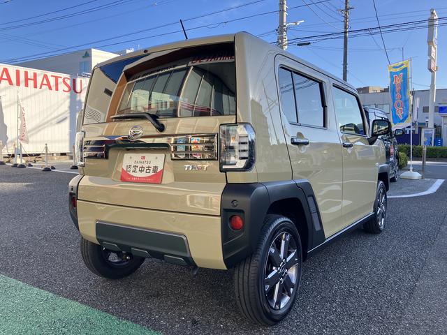 タフト Ｇ　ダーククロムベンチャー　フロントシートヒーター　中古車保証・距離無制限、１年付き　オートライト　ＬＥＤヘッドライト　ＬＥＤフォグランプ　キーフリー　ホールド機能付き電動パーキングブレーキ　オートホールド　フロントシートヒーター　カーペットマット（5枚目）