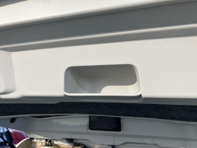 タフト Ｇ　ダーククロムベンチャー　フロントシートヒーター　中古車保証・距離無制限、１年付き　オートライト　ＬＥＤヘッドライト　ＬＥＤフォグランプ　キーフリー　ホールド機能付き電動パーキングブレーキ　オートホールド　フロントシートヒーター　カーペットマット（31枚目）