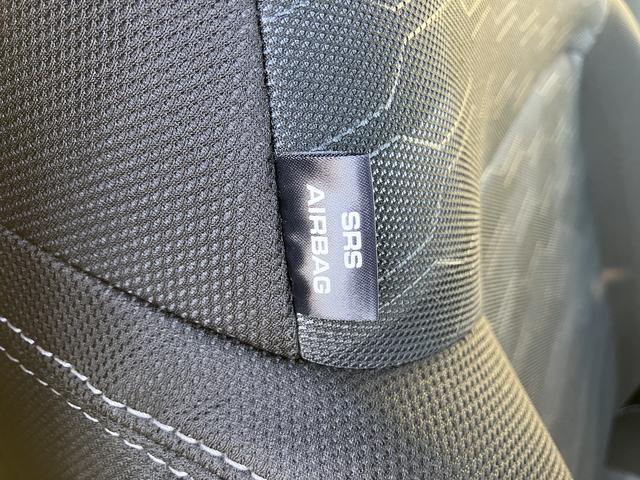 タフト Ｇ　ダーククロムベンチャー　フロントシートヒーター　中古車保証・距離無制限、１年付き　オートライト　ＬＥＤヘッドライト　ＬＥＤフォグランプ　キーフリー　ホールド機能付き電動パーキングブレーキ　オートホールド　フロントシートヒーター　カーペットマット（68枚目）