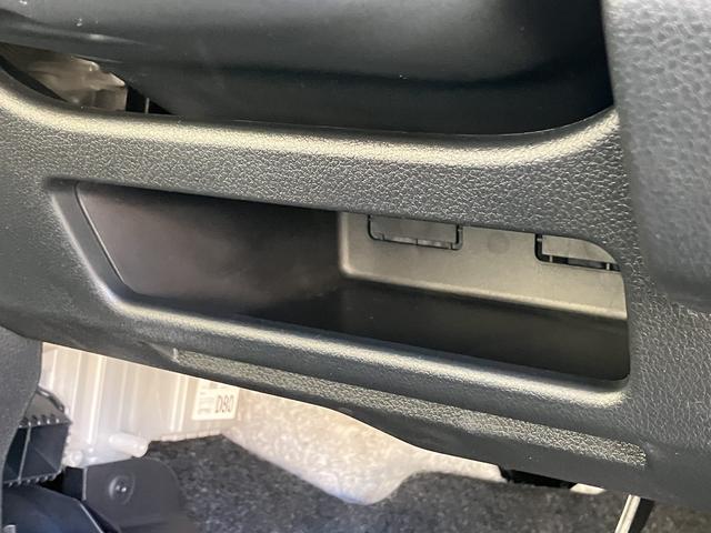 ムーヴキャンバス ストライプスＧ　フロントシートヒーター　電動サイドブレーキ　中古車保証・距離無制限、１年付き　オートライト　ＬＥＤヘッドライト　ＬＥＤフォグランプ　キーフリー　両側電動スライドドア　フロントシートヒーター　ホールド機能付き電動サイドブレーキ　カーペットマット（55枚目）