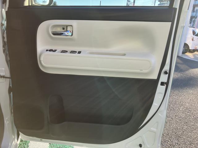 ムーヴキャンバス ストライプスＧ　フロントシートヒーター　電動サイドブレーキ　中古車保証・距離無制限、１年付き　オートライト　ＬＥＤヘッドライト　ＬＥＤフォグランプ　キーフリー　両側電動スライドドア　フロントシートヒーター　ホールド機能付き電動サイドブレーキ　カーペットマット（61枚目）