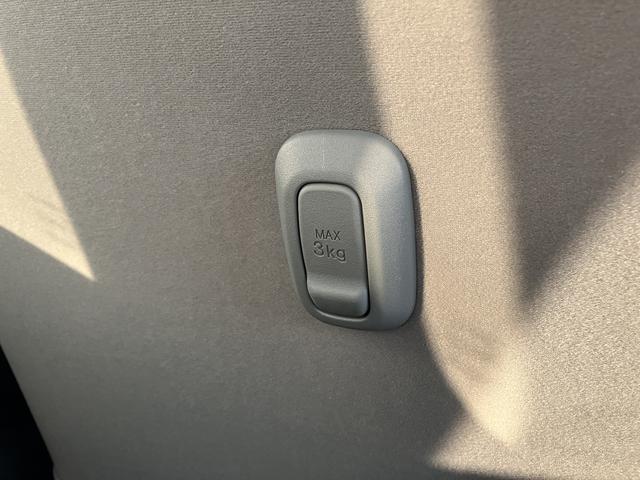 ムーヴキャンバス ストライプスＧ　フロントシートヒーター　電動サイドブレーキ　中古車保証・距離無制限、１年付き　オートライト　ＬＥＤヘッドライト　ＬＥＤフォグランプ　キーフリー　両側電動スライドドア　フロントシートヒーター　ホールド機能付き電動サイドブレーキ　カーペットマット（65枚目）