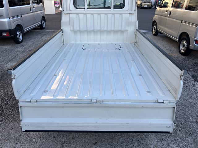 ハイゼットトラック エアコン・パワステ スペシャル 純正ラジオ 保証 まごころ保証 1年間・走行距離無制限付き ハロゲンヘッドライト 純正AM/FMラジオ ラバーマット ロングバイザー マニュアルエアコン(15枚目)