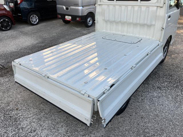 ハイゼットトラック エアコン・パワステ スペシャル 純正ラジオ 保証 まごころ保証 1年間・走行距離無制限付き ハロゲンヘッドライト 純正AM/FMラジオ ラバーマット ロングバイザー マニュアルエアコン(17枚目)