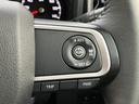 全車速追従機能付きアダプティブクルーズコントロールの操作スイッチです。遠出のお出かけで使用する高速道路の運転が楽になって、疲労軽減につながる大変便利な機能です!