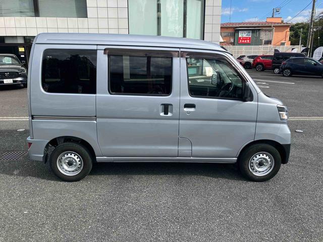 ハイゼットカーゴ デラックスＳＡＩＩＩ　保証　新車保証・まごころ保証　１年間・走行距離無制限付きナビ・バックカメラ・ドラレコ・ＥＴＣ（5枚目）