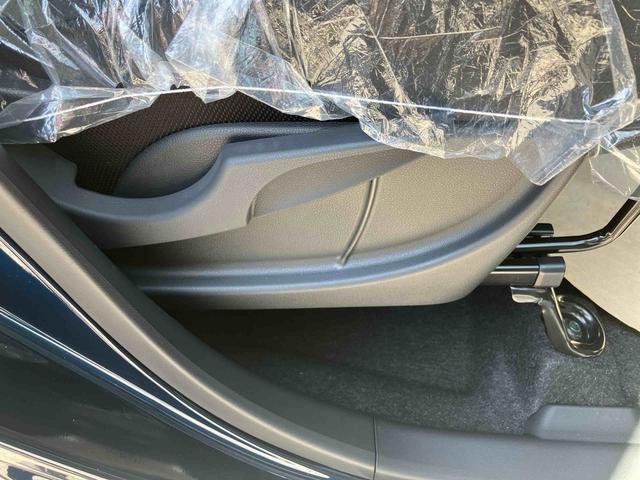 タント ファンクロスターボ　登録済み未使用車　保証　新車保証・まごころ保証　１年間・走行距離無制限付き（17枚目）