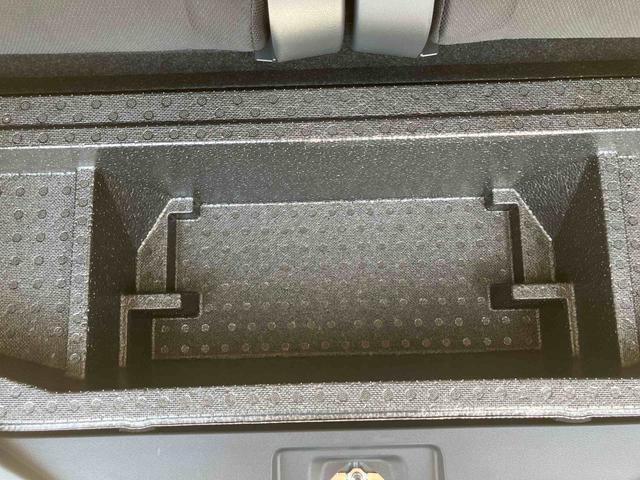 タント ファンクロスターボ　登録済み未使用車　保証　新車保証・まごころ保証　１年間・走行距離無制限付き（24枚目）