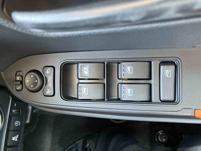 タント ファンクロスターボ　登録済み未使用車　保証　新車保証・まごころ保証　１年間・走行距離無制限付き（13枚目）