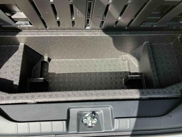 タント カスタムＸ　登録済み未使用車　保証　新車保証・まごころ保証　１年間・走行距離無制限付き（9枚目）