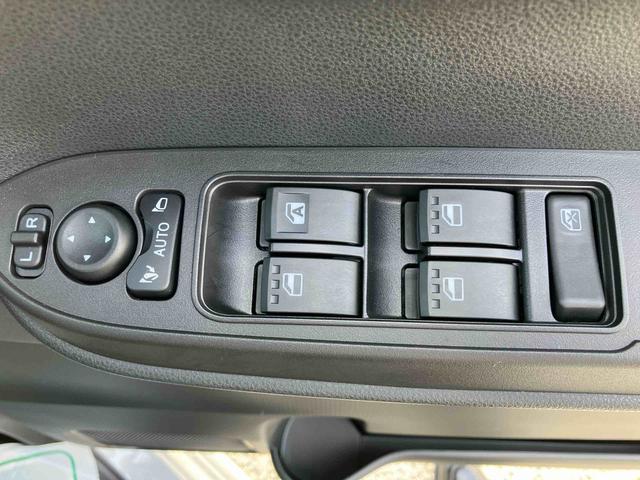 タント カスタムＸ　登録済み未使用車　保証　新車保証・まごころ保証　１年間・走行距離無制限付き（18枚目）