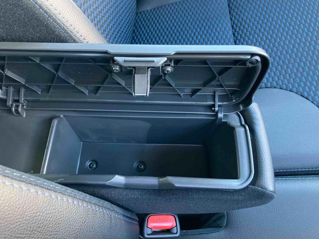 タント カスタムＲＳ　保証　新車保証・まごころ保証　１年間・走行距離無制限付き（17枚目）