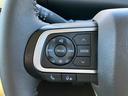 ナビゲーションの装着でステアリングホイール左側のスイッチが操作ができます。オーディオの操作、切替が可能になり、運転しながらでも扱えるので、とても便利です♪