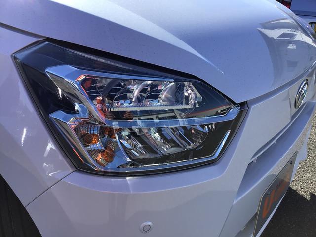 X リミテッドSAIII LEDヘッドランプ 電動格納式ドアミラー 後席スモークガラス キーレスエントリー コーナーセンサー オートハイビーム バックカメラ セキュリティアラーム UVカットガラス(フロントウィンドウ)付き(7枚目)