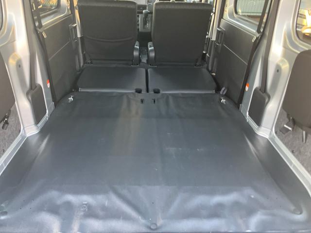 ハイゼットカーゴ クルーズ　９型ディスプレイオーディオ　／　両側電動スライドドア　／　衝突回避支援システム　／　コーナーセンサー　／　プッシュスタートボタン　／　オートライト（15枚目）