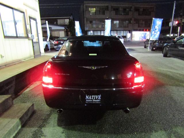 5.7HEMI ASANTHI22in メモリーナビ地デジ ETC バックカメラ Borlaデュアルマフラー(8枚目)