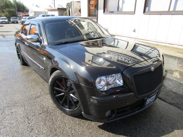 5.7HEMI 最終モデル VOSSEN20in TEINE車高調 ディスプレイオーディオ ETC GPSレーダー ドライブレコーダー ワンオフデュアルマフラー レフトハンドル ディーラー車(2枚目)